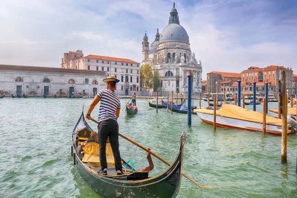 Exclusive Europe Signature Series