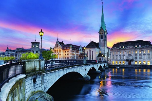 Exclusive Europe Signature Series